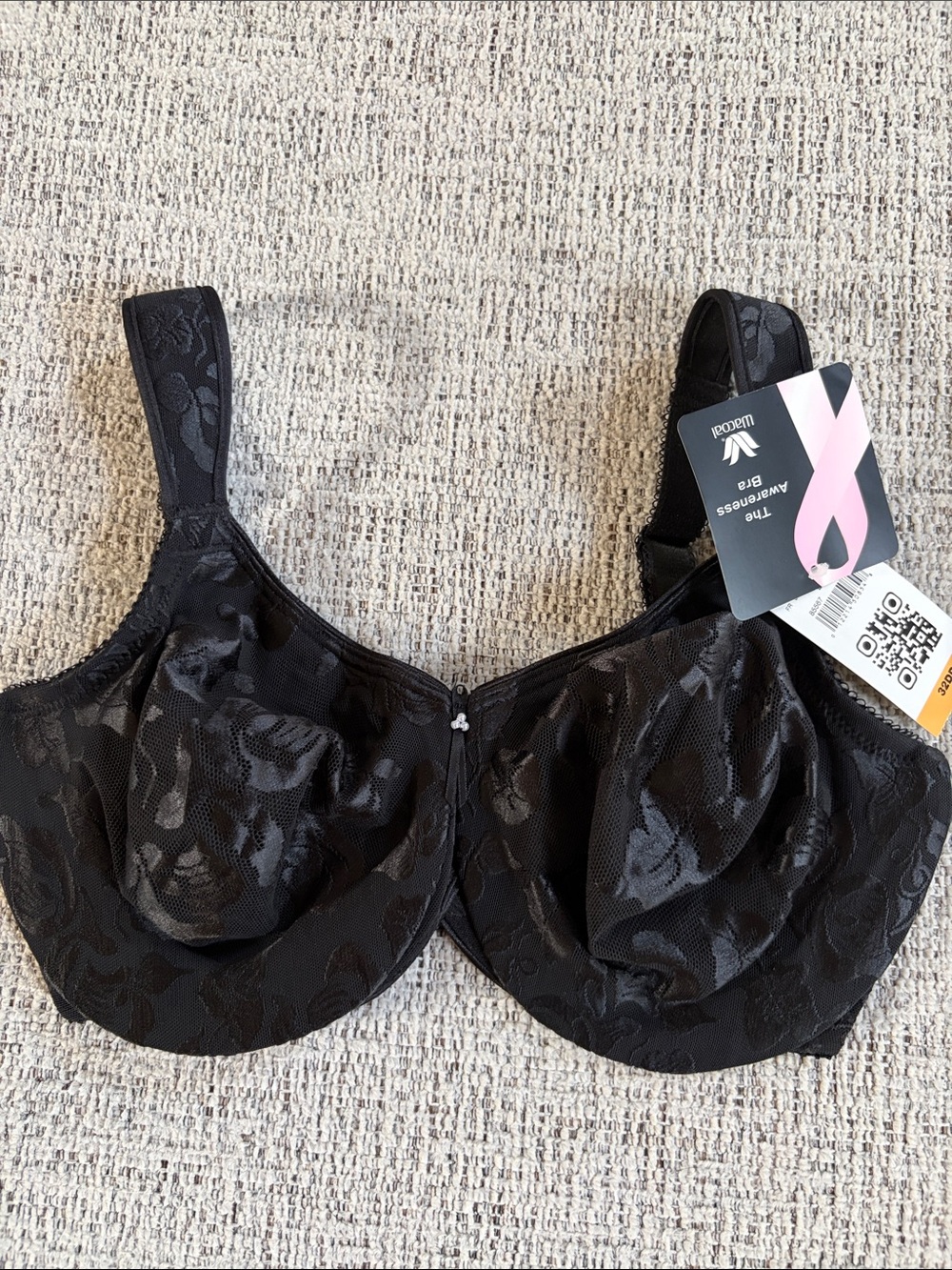 NWT Wacoal Black Floral Jacquard Underwire Awareness Bra, 32DD